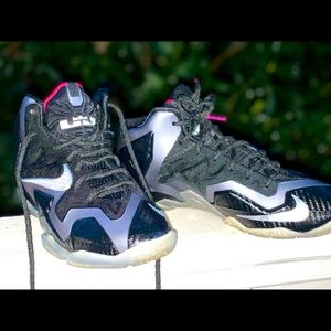 Lebron 11 “Miami Night”